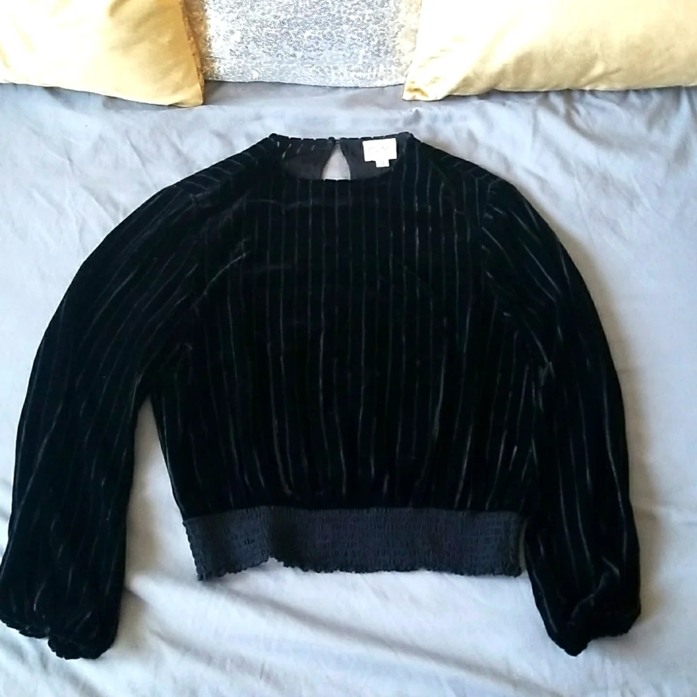 Blouse - Picture 1 of 4